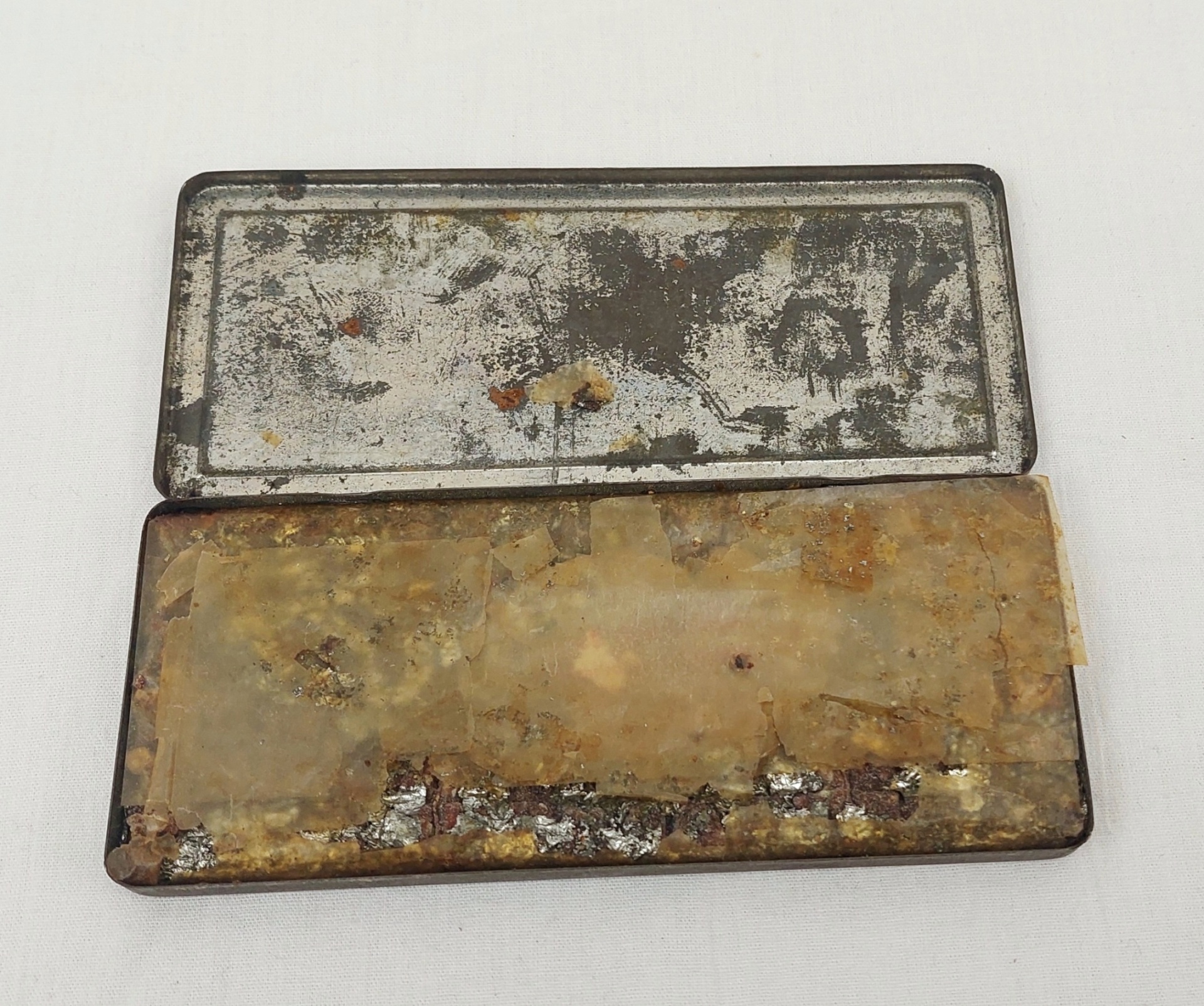 1902 Coronation Rowntrees Chocolate Tin With Original Contents - Image 9