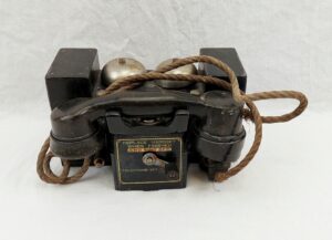 1936 Dated British Military Telephone Set Mk 17 By Telephone MFG. CO.