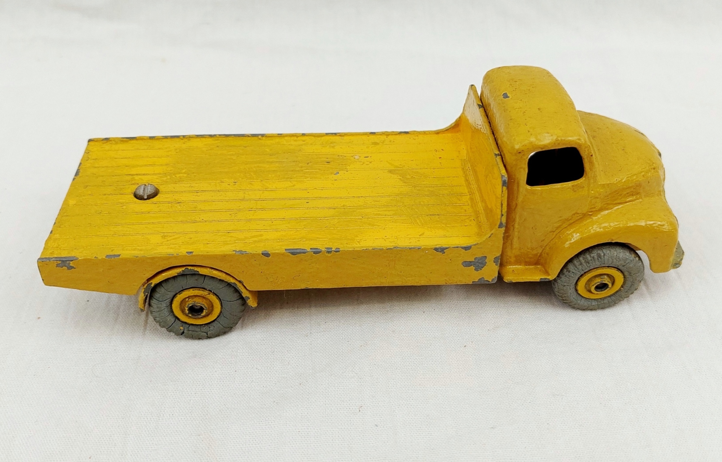 1950s Dinky Supertoys 533 Leyland Comet Flatbed Truck - Image 4