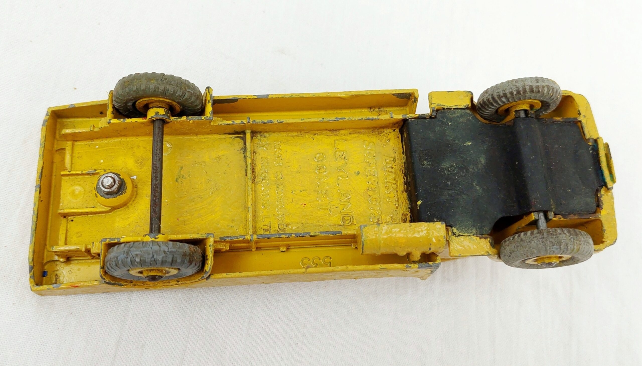 1950s Dinky Supertoys 533 Leyland Comet Flatbed Truck - Image 6