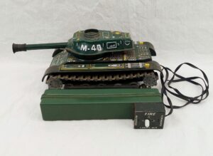 1960s Or 1970s Modern Toys M-40 Battery Powered Tinplate Tank