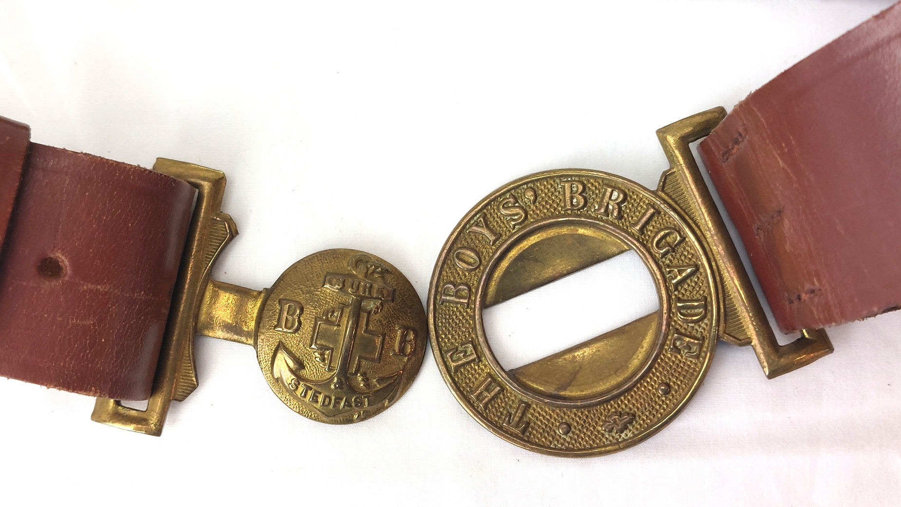 British, Mid-20th Century, The Boys’ Brigade Brass Belt Buckle & Leather Belt – “Sure & Stedfast” Christian Youth Organisation Belt, Size 32 - Image 2