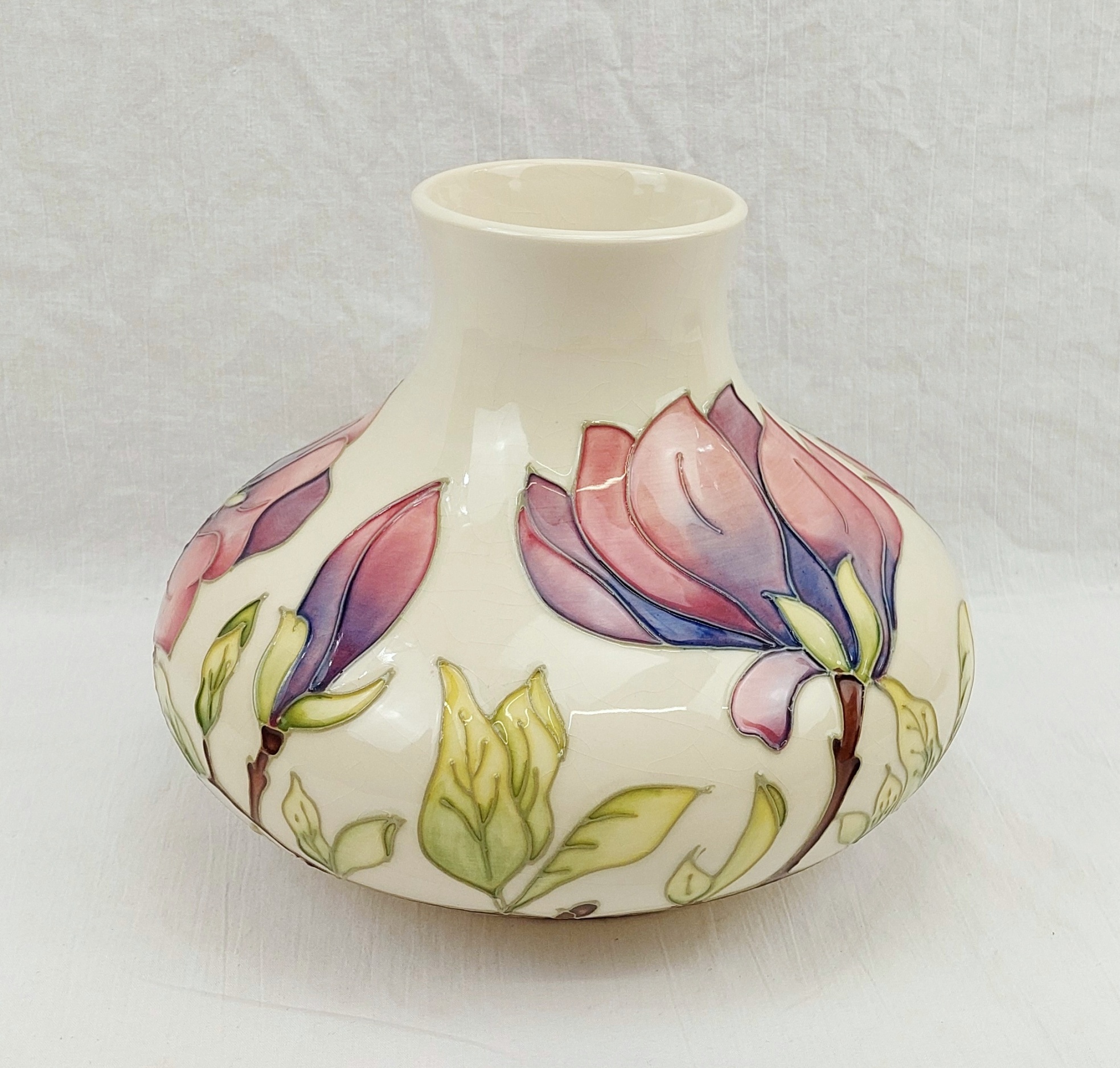 Boxed Large Moorcroft Onion Shaped Magnolia Pattern Vase - Image 3