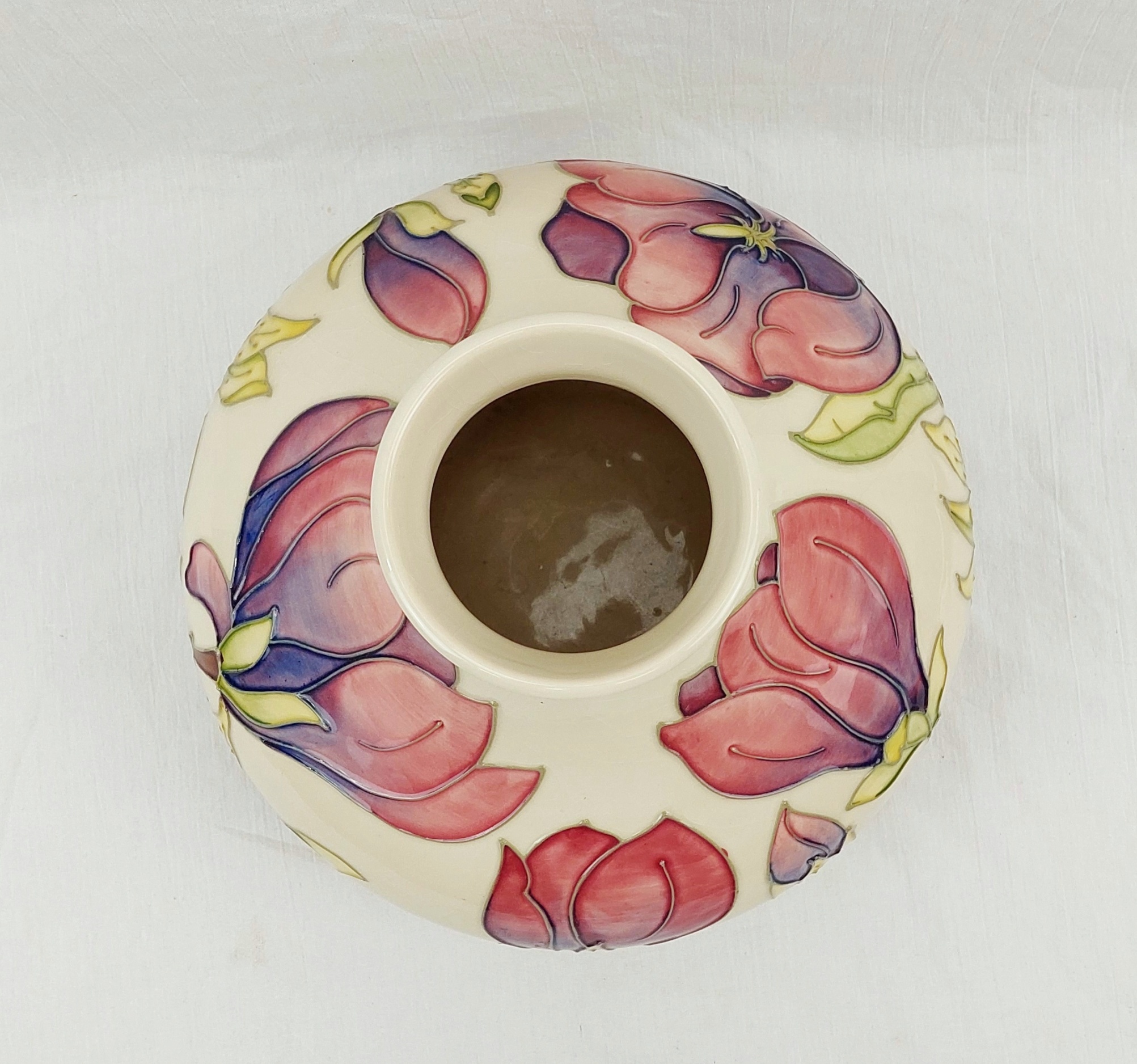 Boxed Large Moorcroft Onion Shaped Magnolia Pattern Vase - Image 5