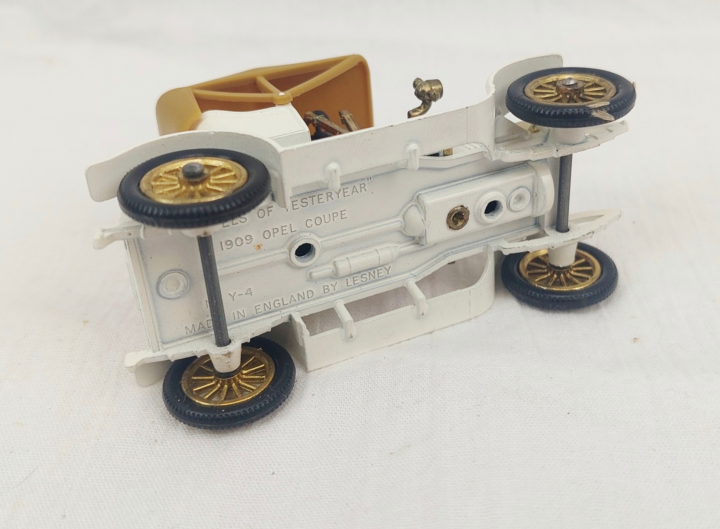 Boxed Matchbox Y-4 1909 Opal Coupe - Image 4