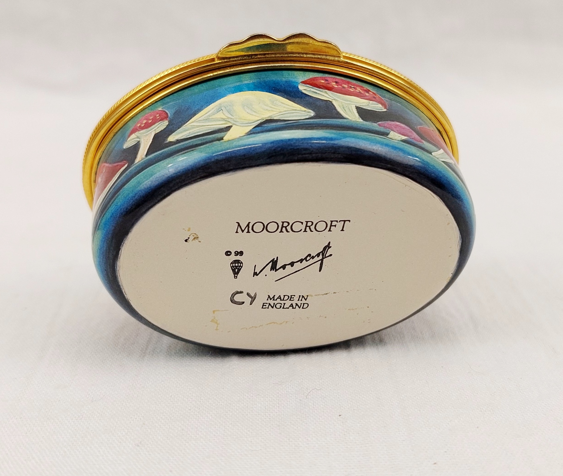 Boxed Moorcroft Claremont Mushroom Pattern Enamel Trinket Box - Image 8
