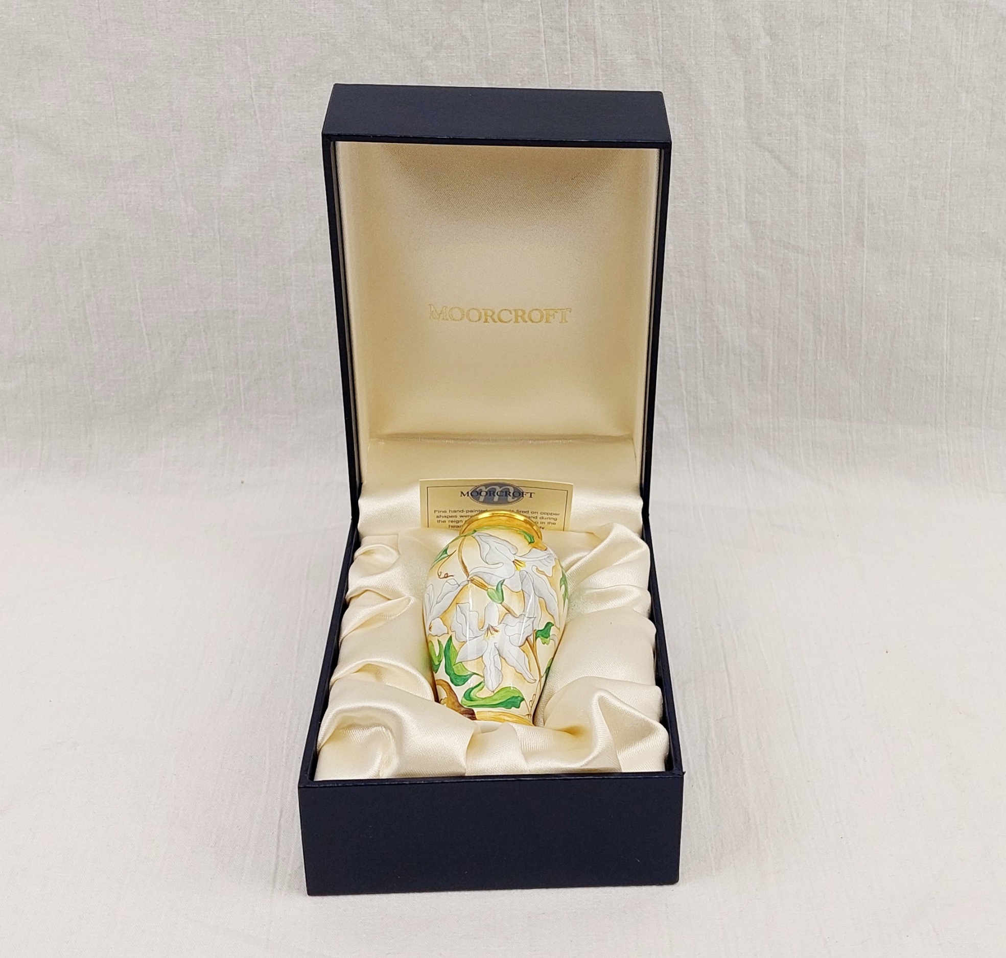 Boxed Moorcroft Narcissus Pattern Enamel Vase - Image 2