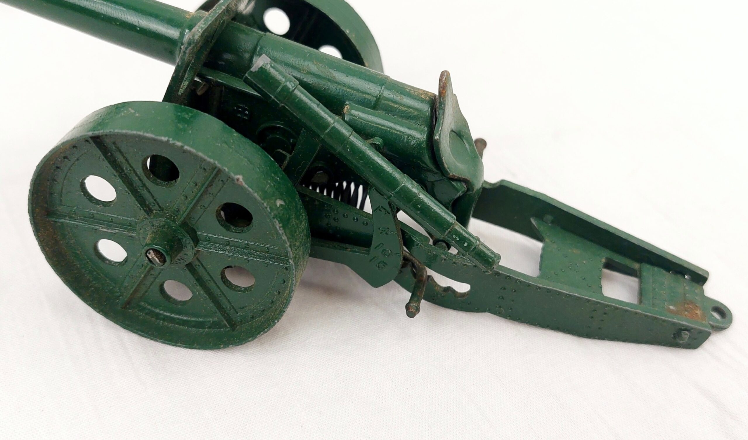 Britains 9730 4.7" Toy Naval Gun #2 - Image 5