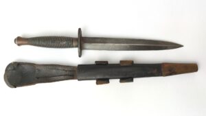 British, WW2, Fairbairn–Sykes 3rd Pattern Fighting Knife, B2 Marked Crossguard, No.5 Pommel, Original Scabbard