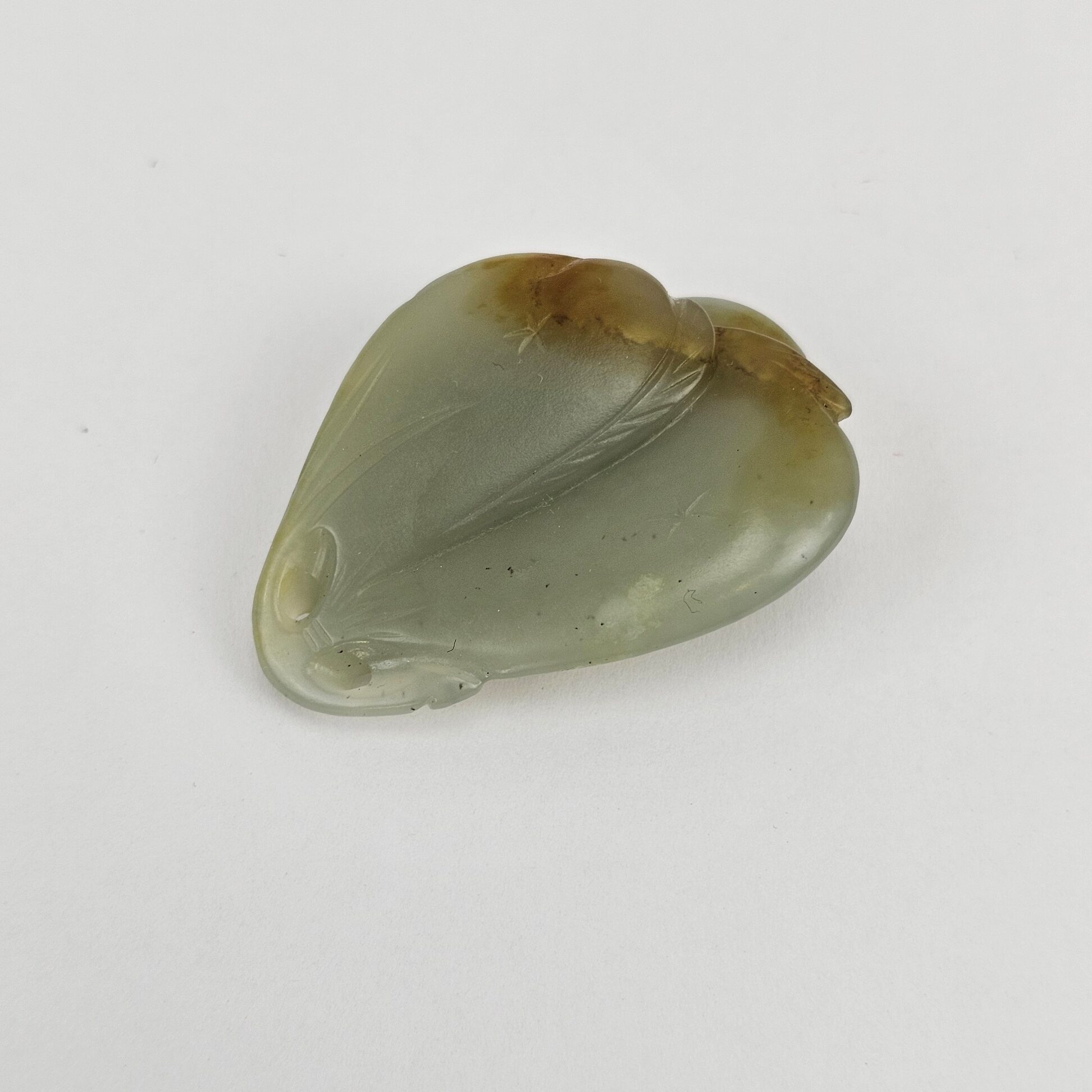 Chinese Carved Celadon and Russet Nephrite Jade Pendant Double Peach Group, Qing Dynasty or Earlier - Image 7