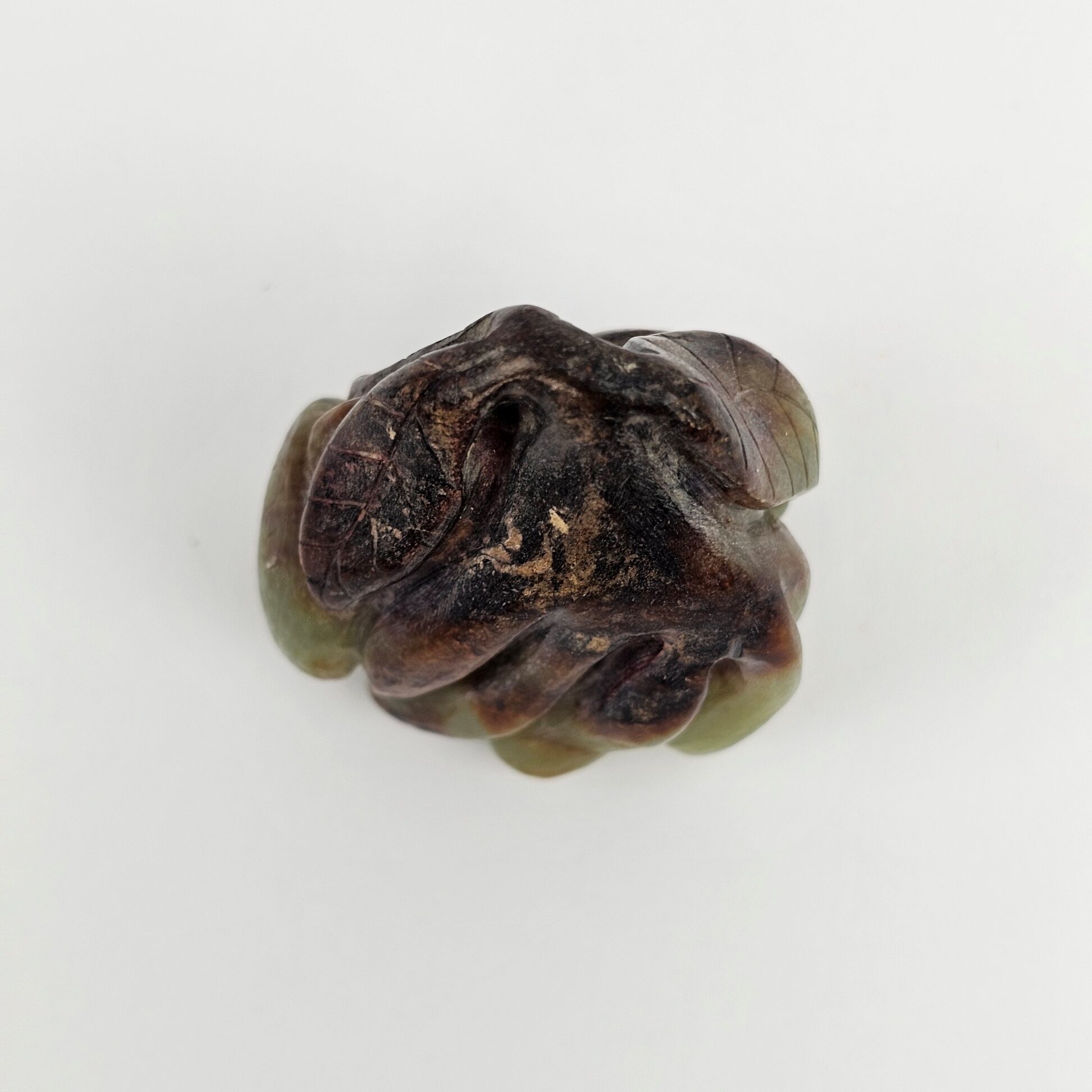 Chinese Nephrite Jade Carving of a Buddha's Hand Citron with Leaves, Possibly Ming Dynasty, Pre-18th Century - Image 3