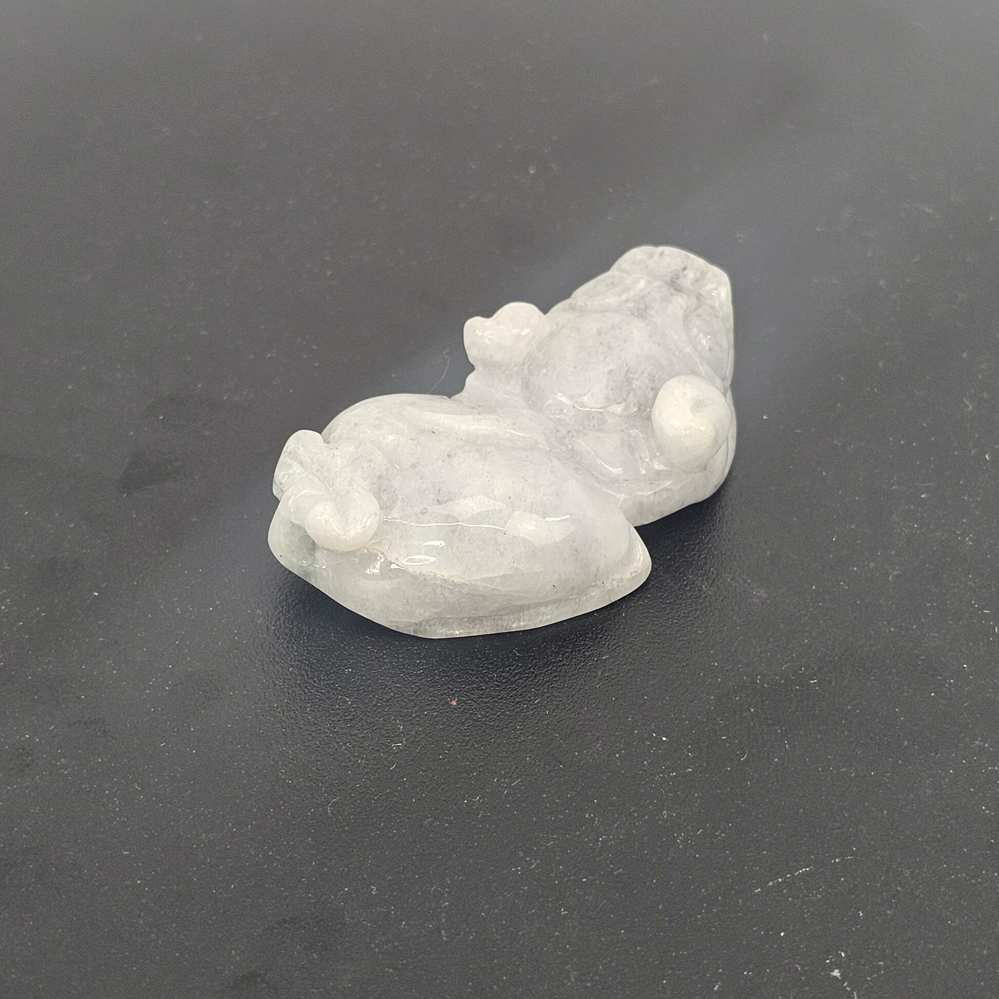 Chinese Qing Dynasty Carved Jadeite Foo Dog Pendant Amulet, 19th Century - Image 3