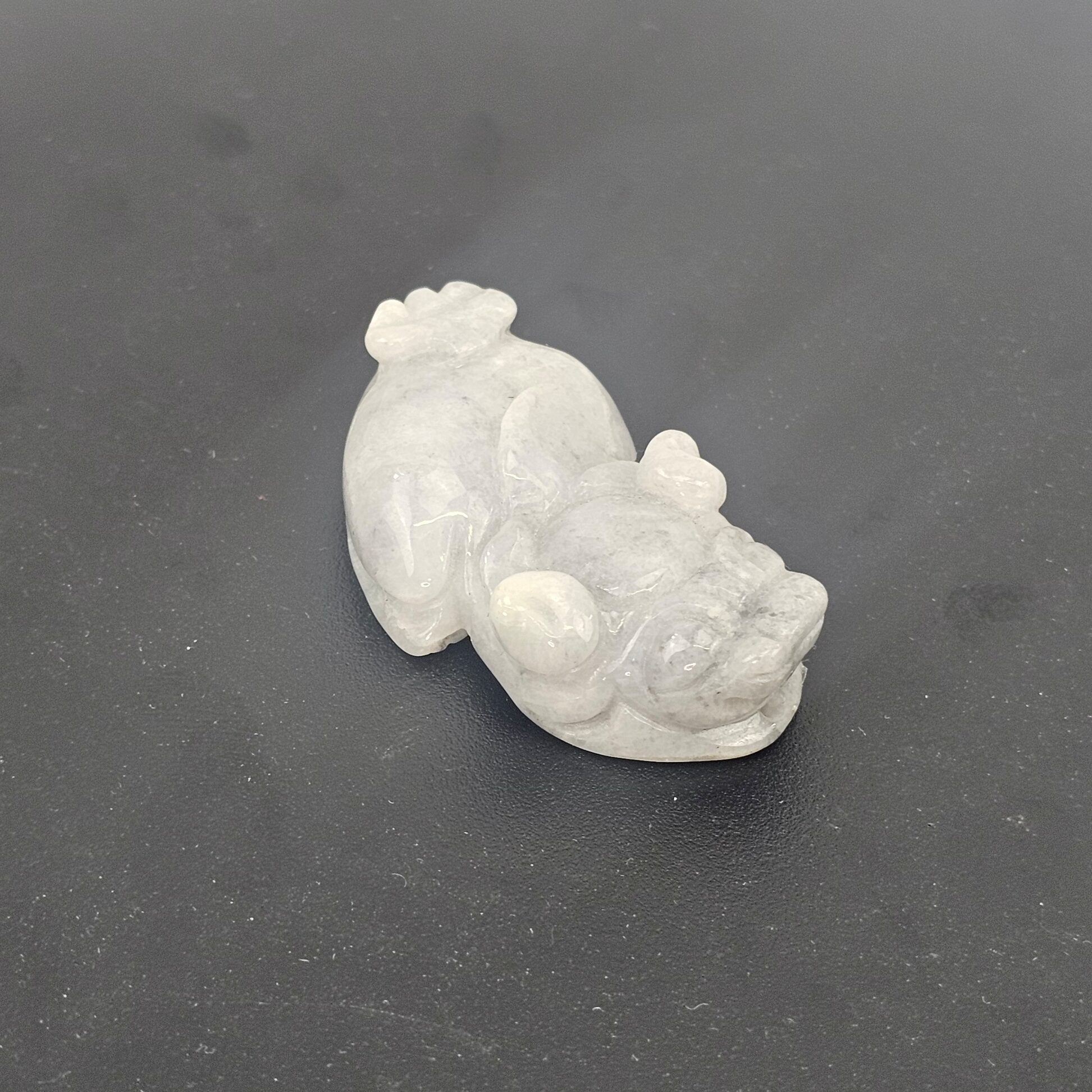 Chinese Qing Dynasty Carved Jadeite Foo Dog Pendant Amulet, 19th Century - Image 4