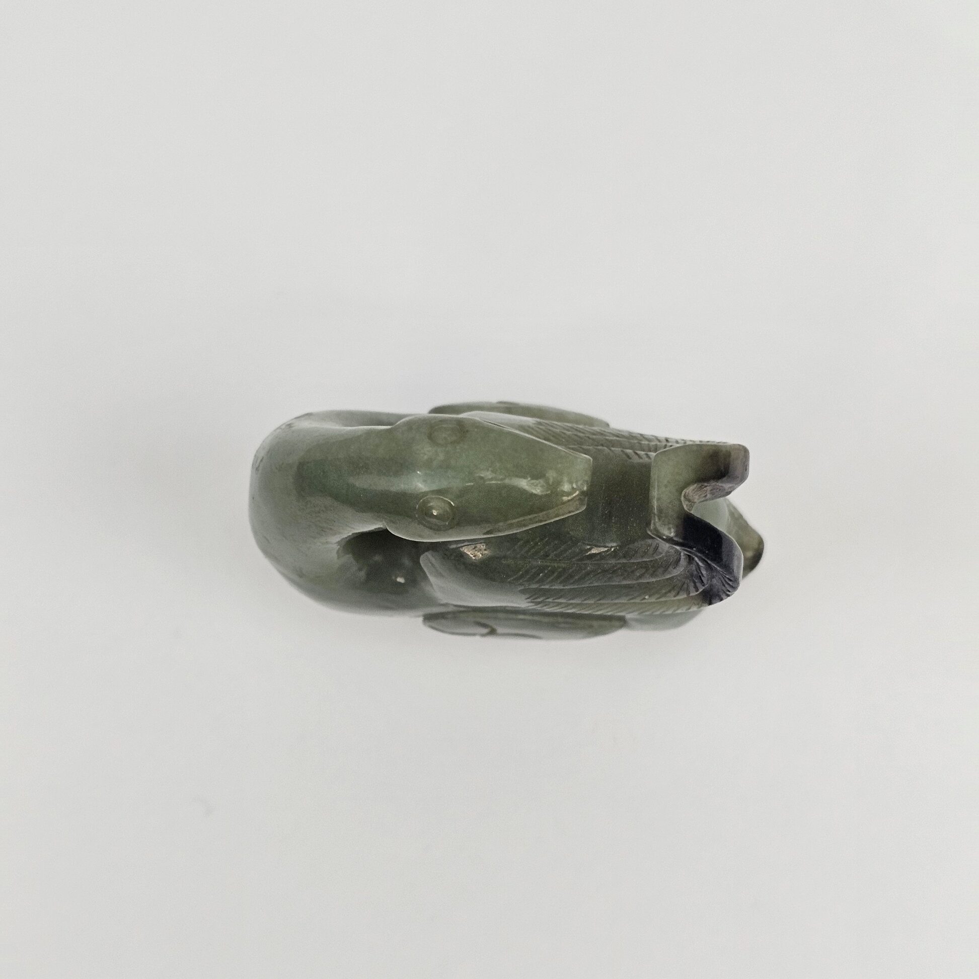 Chinese Qing Dynasty Dark Green Nephrite Jade Carving of a Goose and Gosling with Lotus, 18th to 19th Century - Image 5