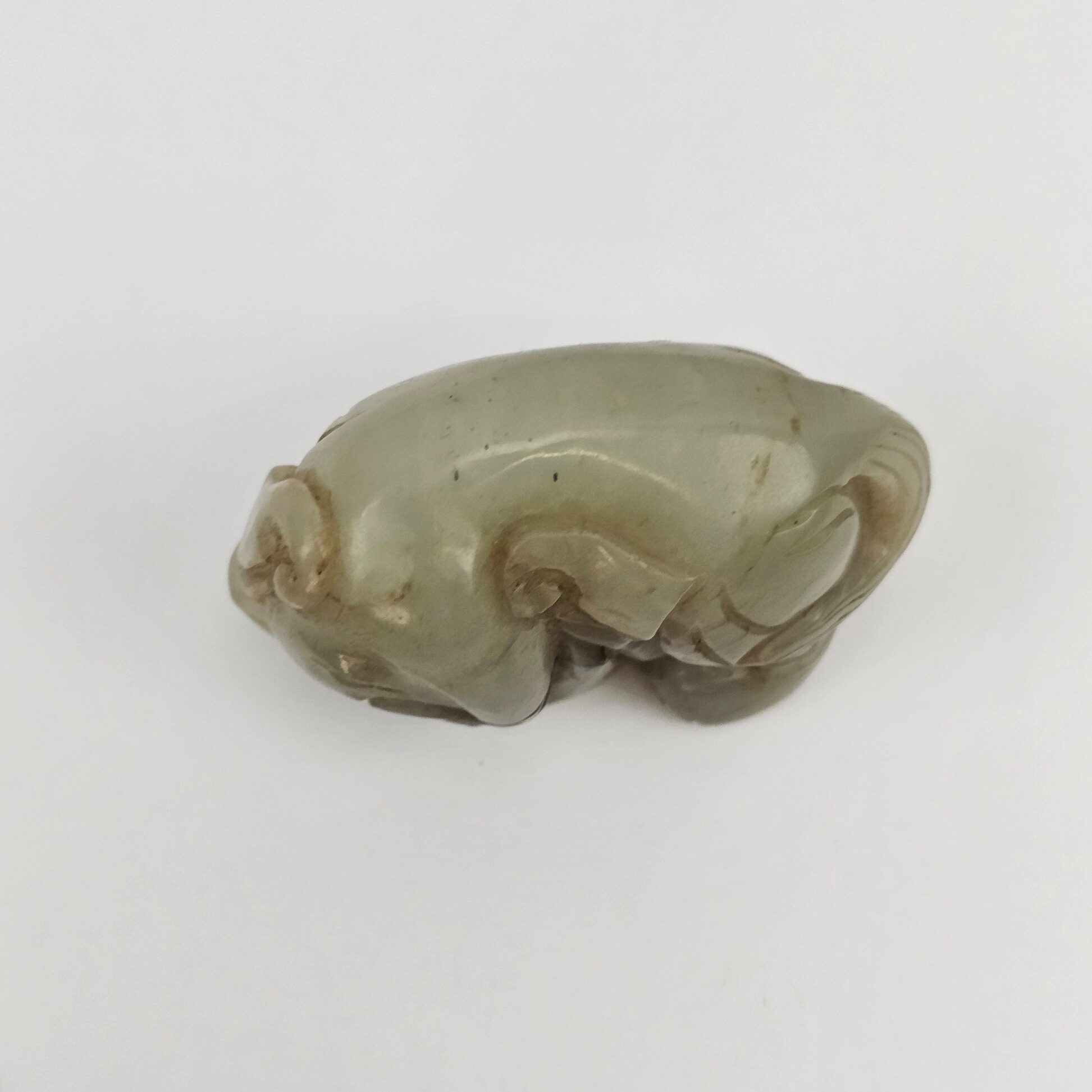 Chinese Nephrite Jade Carving of a Recumbent Elephant in Archaistic Wei Style, Qing Dynasty, 18th to 19th Century - Image 2