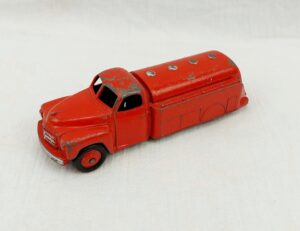 Dinky Toys 422 Petrol Tanker