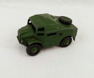 Dinky Toys 686 Field Artillery Tractor