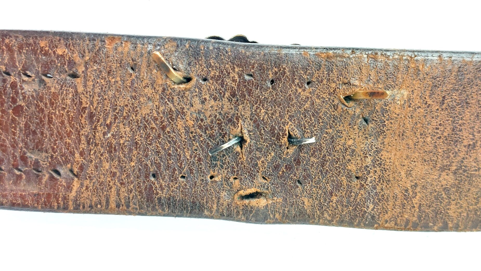 German, WW2 - 1944 Dated, Third Reich Hitler Youth Belt & Buckle with Applied Wehrmacht Officer’s Cap Cockade – RZM M4/44 - Image 3