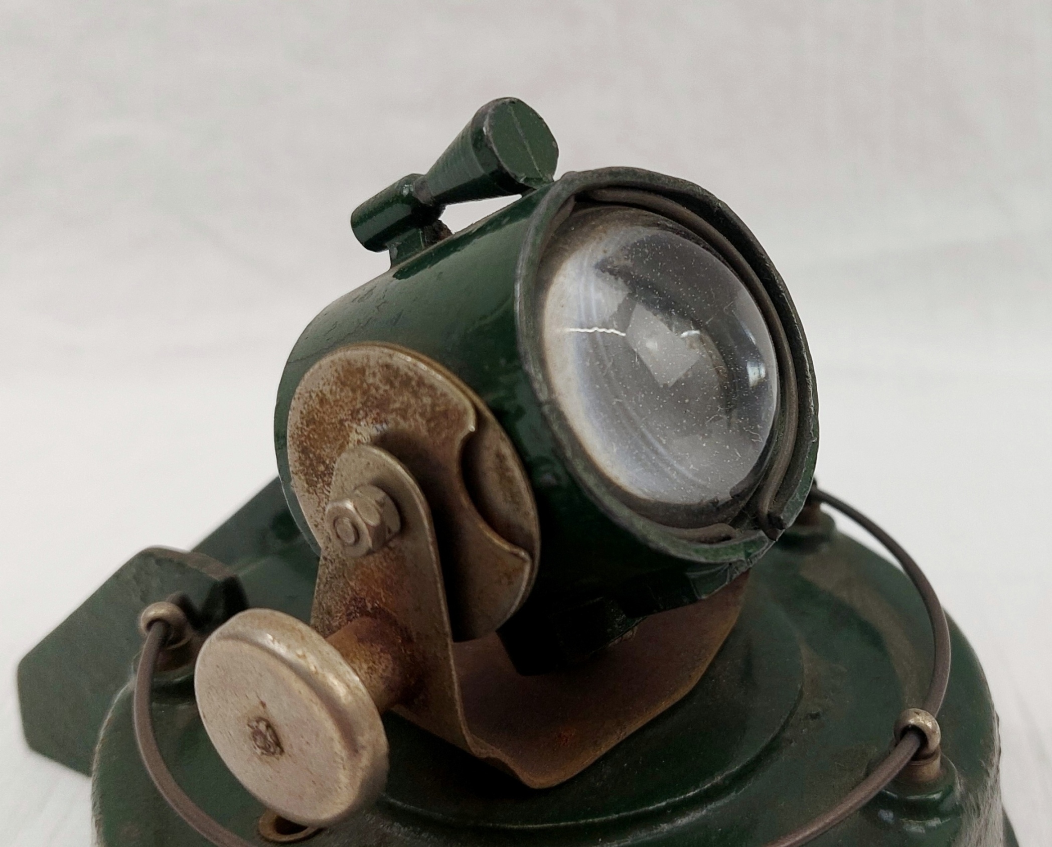 Pre-War Astra Metal Round Based Searchlight - Image 3