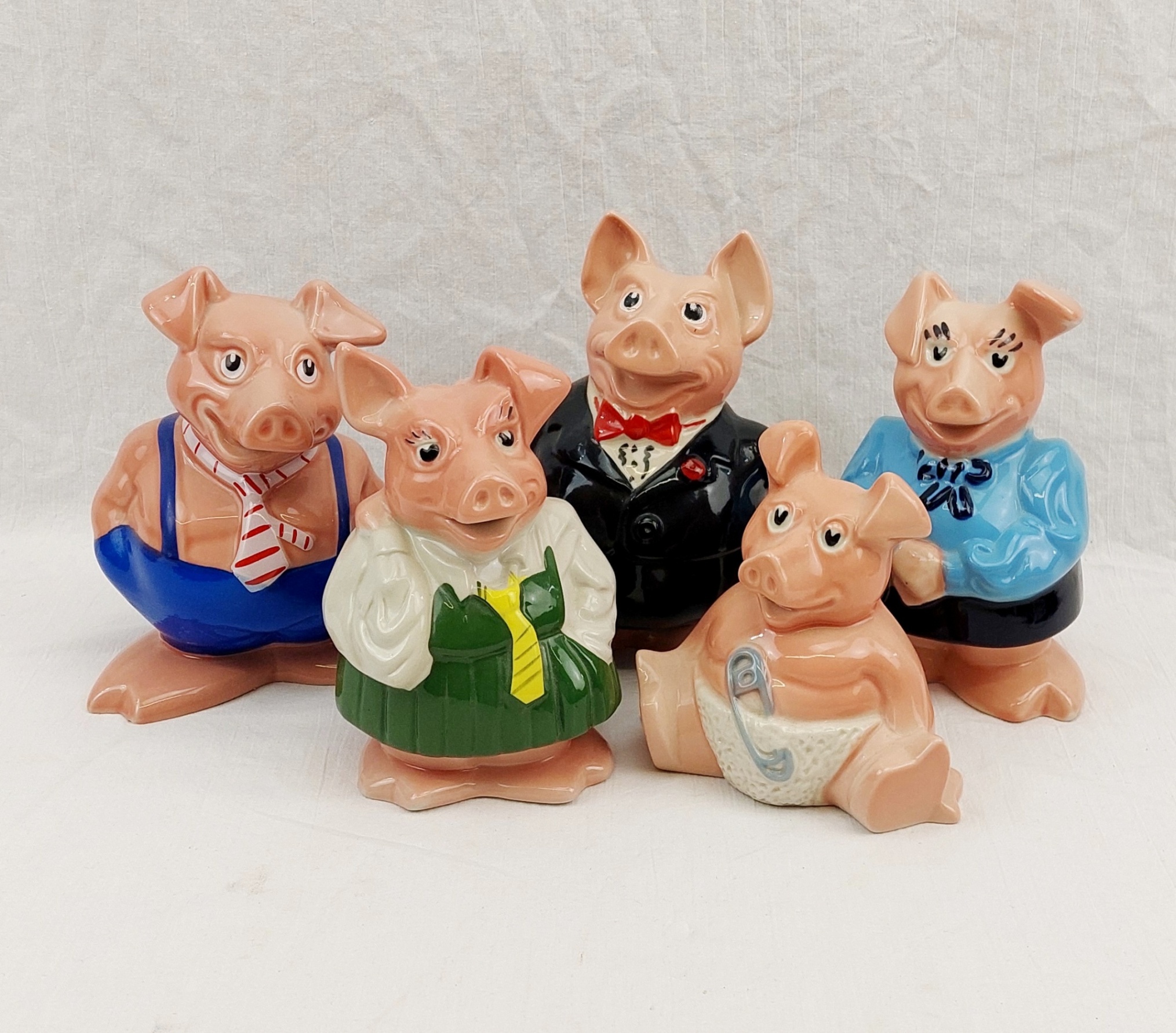 Set OF 5 Wade NatWest Bank Pigs With Stoppers