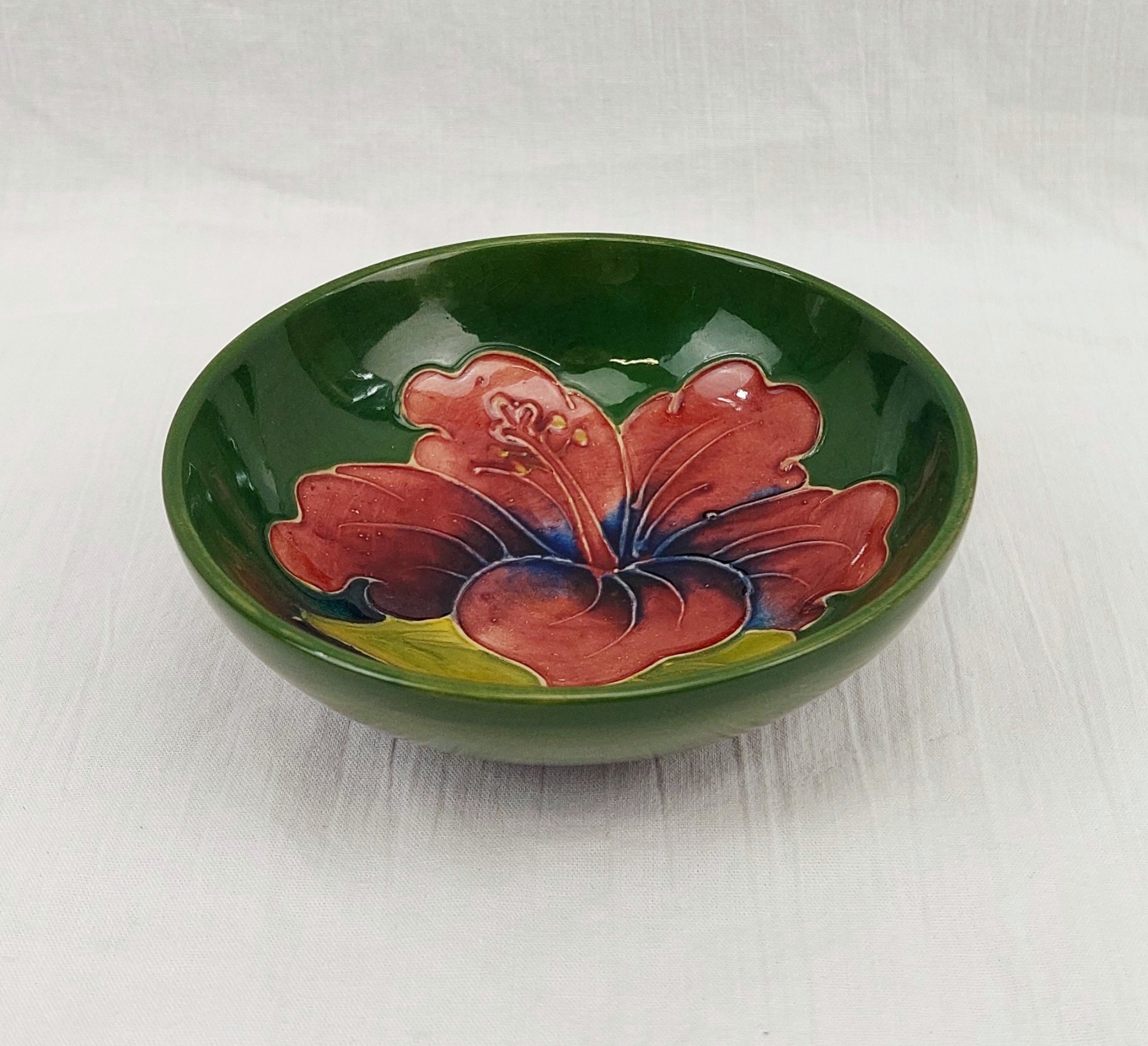 Small Moorcroft Magnolia Pattern Footed Bowl