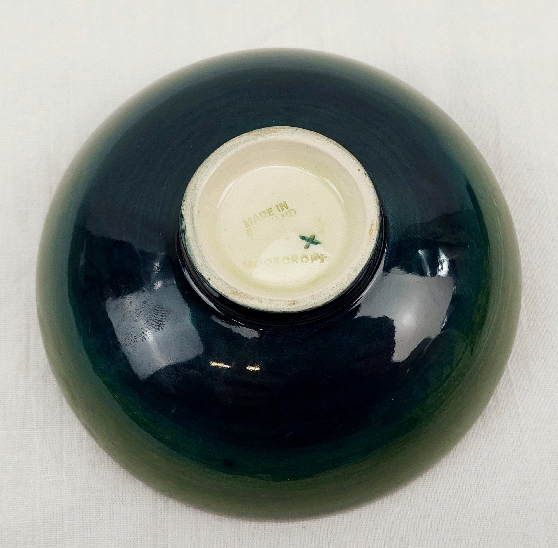 Small Moorcroft Magnolia Pattern Footed Bowl - Image 7