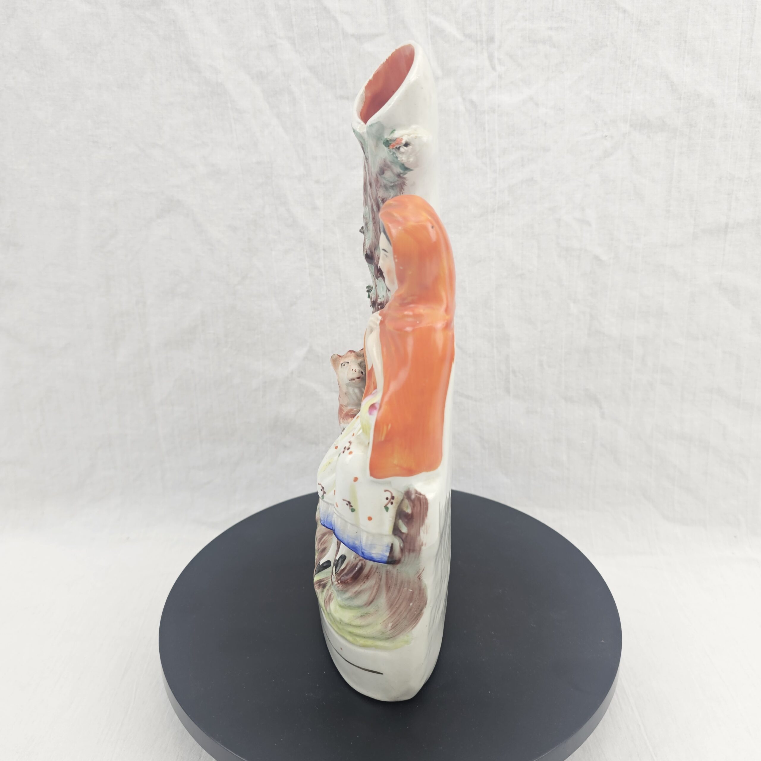 Victorian Staffordshire Spill Vase Figural Group of Little Red Riding Hood and the Wolf, c.1850–1865 - Image 4