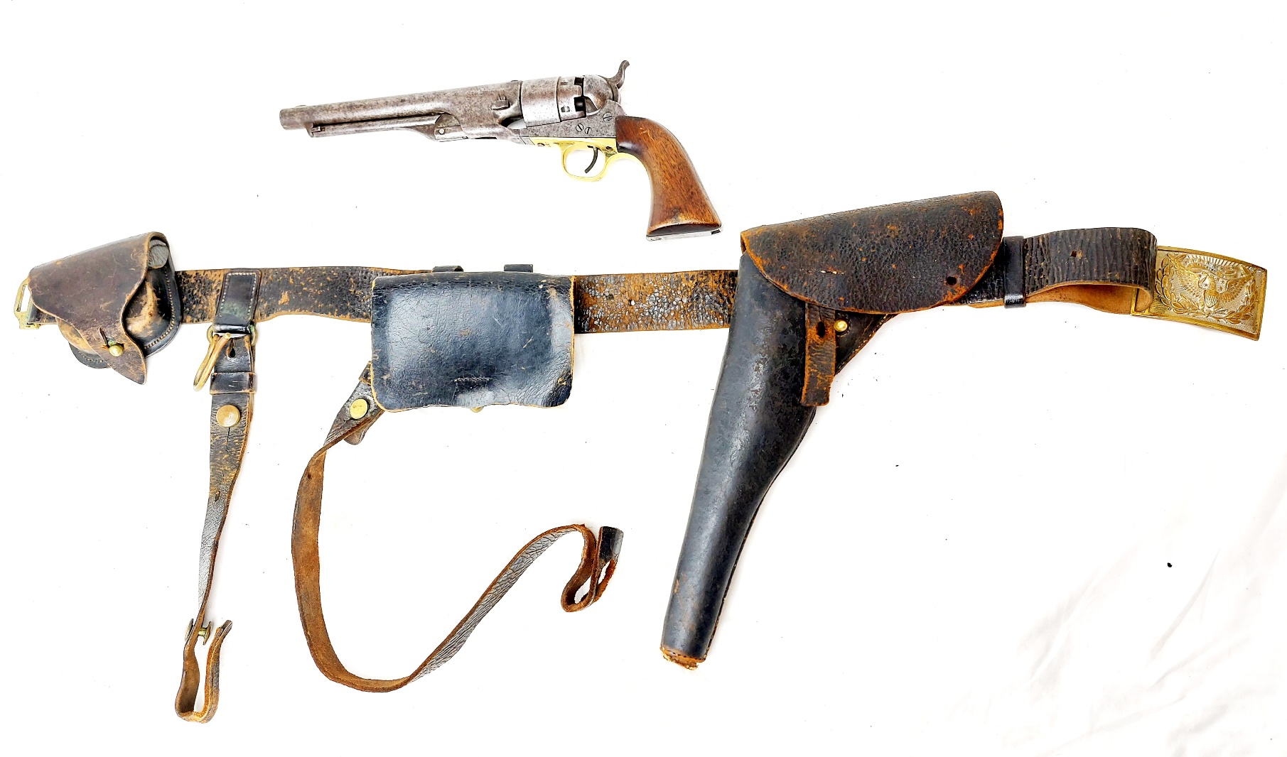 US, Civil War, Early Colt Model 1860 Army .44 Revolver (c.1863) with Complete Belt Rig: Eagle Plate, Holster, Model 1850 Cap Pouch, Accessory Pouch and Shoulder Support Strap, Serial No. 89837, Obsolete Calibre