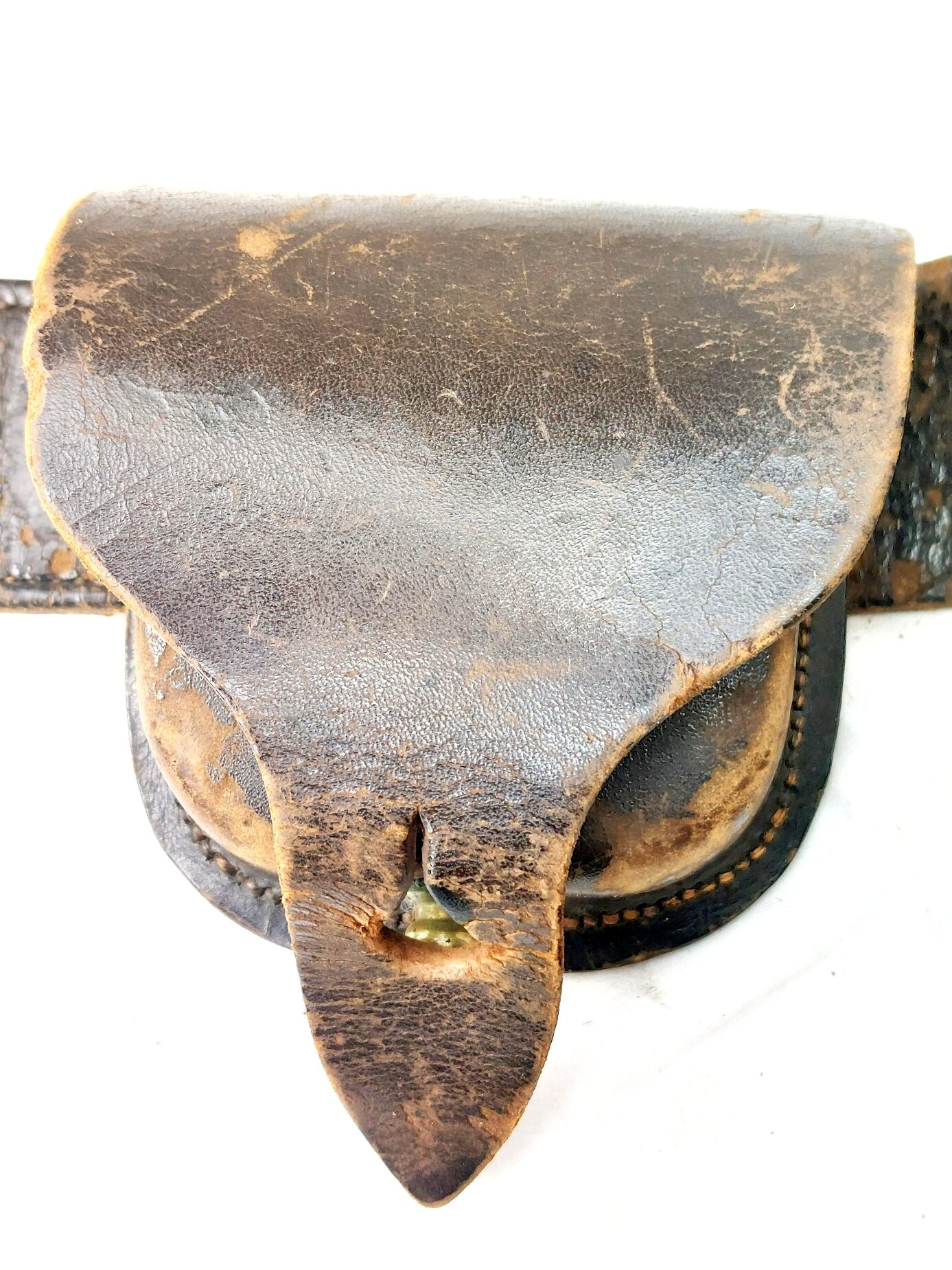 US, Civil War, Early Colt Model 1860 Army .44 Revolver (c.1863) with Complete Belt Rig: Eagle Plate, Holster, Model 1850 Cap Pouch, Accessory Pouch and Shoulder Support Strap, Serial No. 89837, Obsolete Calibre - Image 34