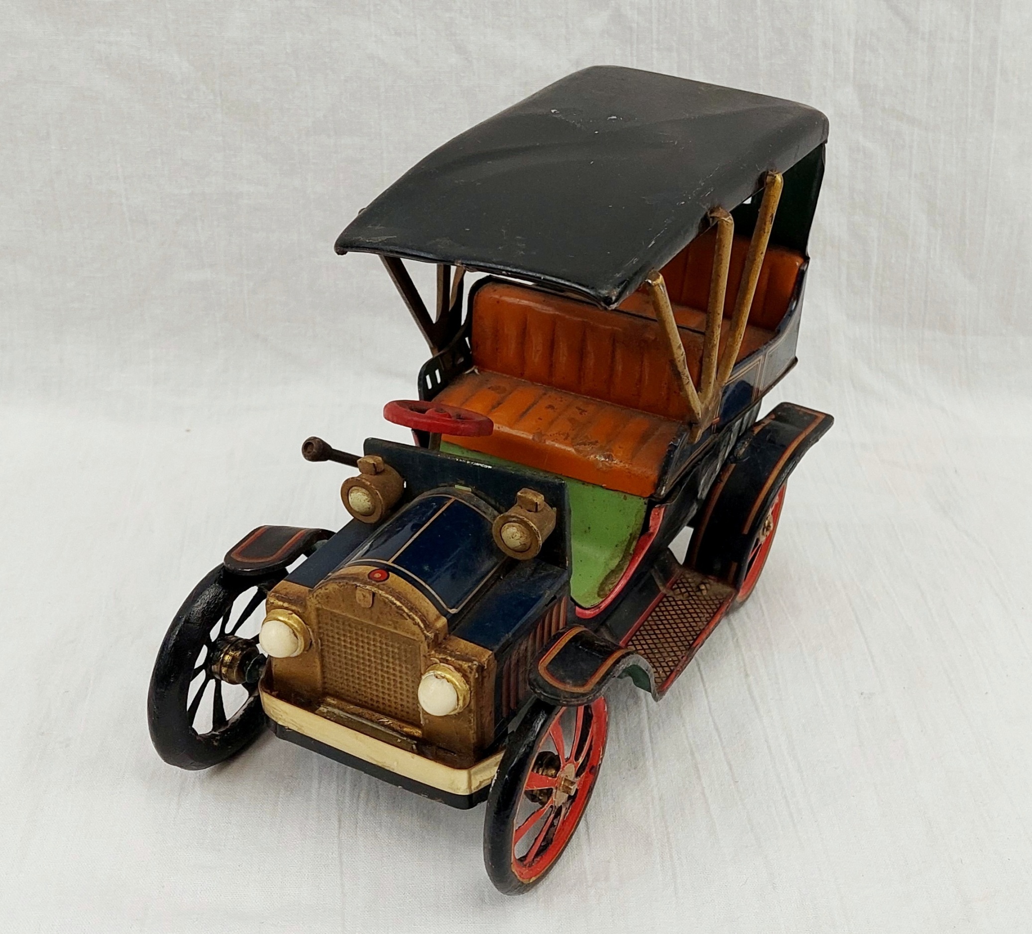 Vintage Schuco Tinplate Clockwork Car - Image 2