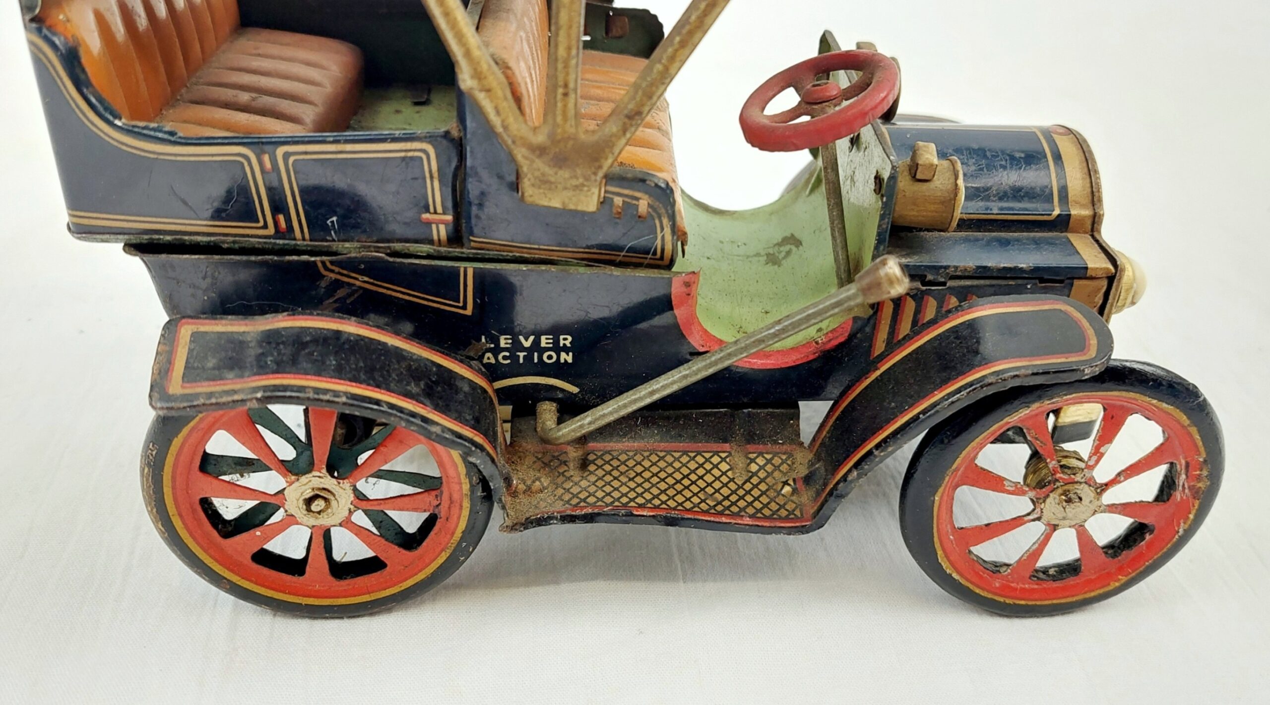 Vintage Schuco Tinplate Clockwork Car - Image 8