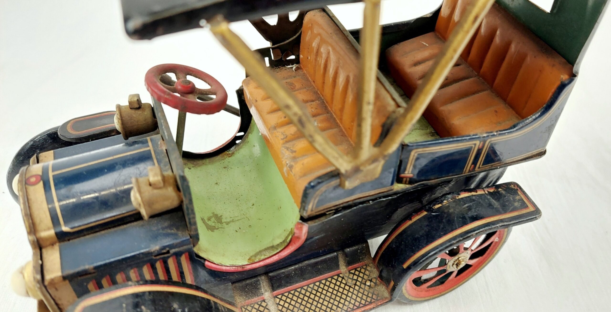 Vintage Schuco Tinplate Clockwork Car - Image 6