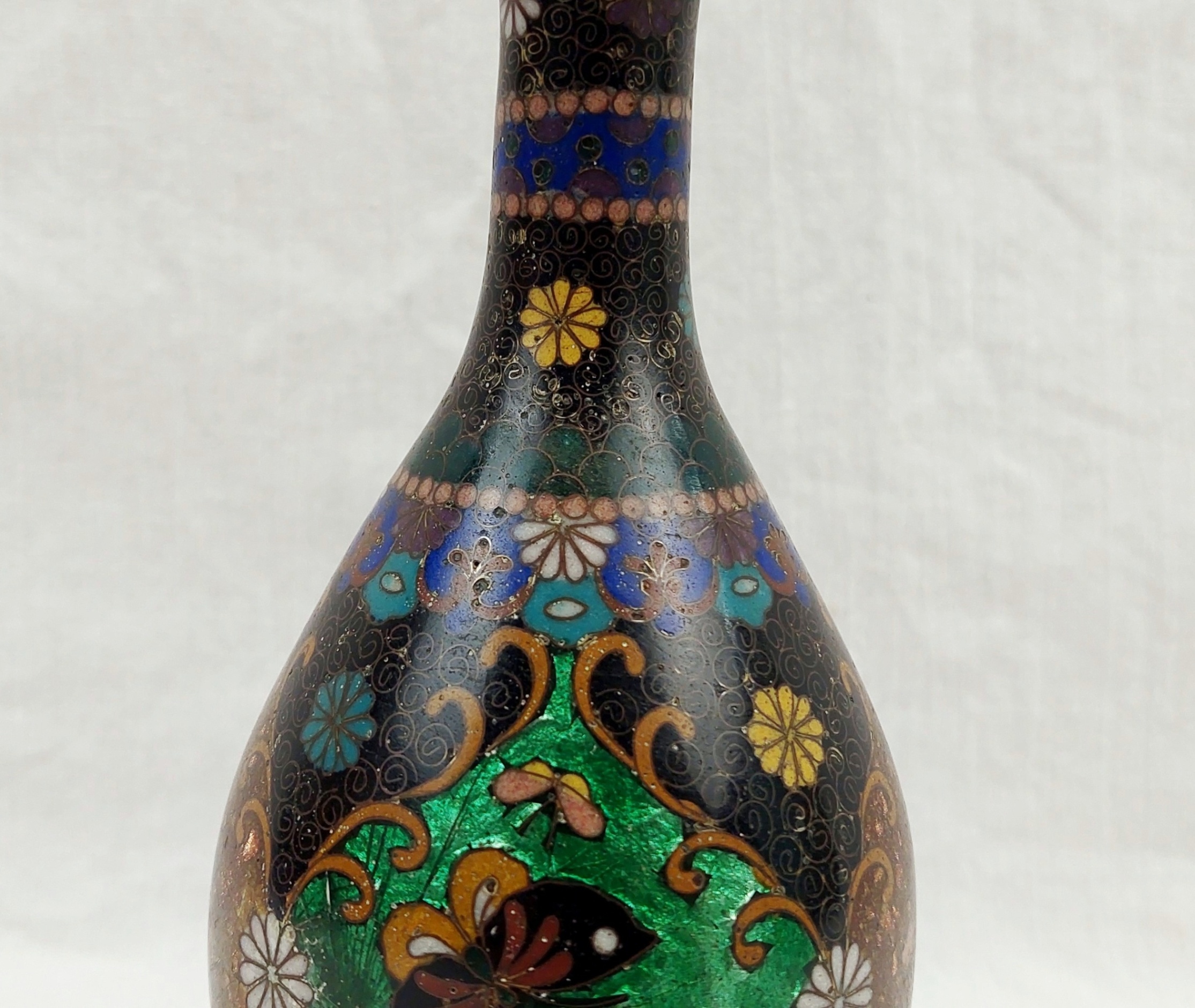 Antique Meiji Period Japanese Gibari Silver Foil Miniature Vase - Image 5